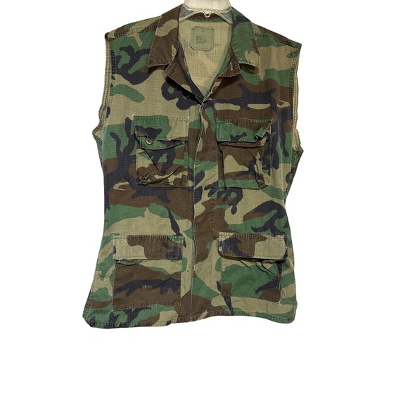 Mens Camouflage Sleeveless Shirt Medium Long Military Army Green Camo - Picture 1 of 5